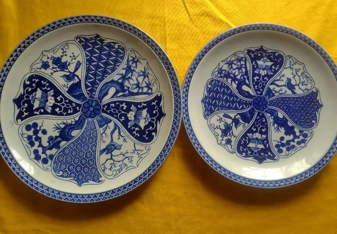 Thumbnail of Bundle Sale! [Set of 2 Large Plates] [35 & 31cm Diameter] Indigo Round Plates for Home Parties