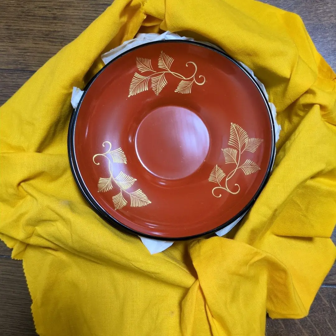 漆器 輪島塗り金色の葉模様 茶托5客 漆器 輪島塗り金色の葉模様 茶托5客