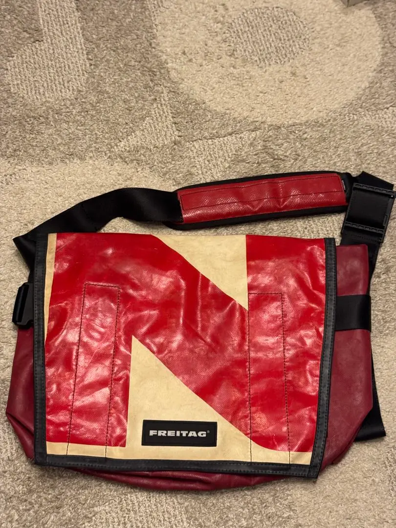 【廃盤モデル】FREITAG F12 DRAGNET メッセンジャーバッグ Freitag - F12 Dragnet Messenger Bag - The Bike Center