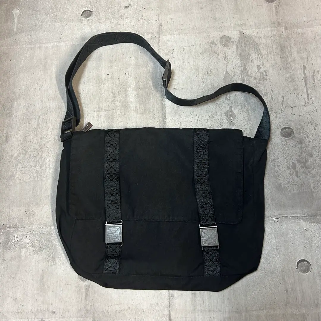 2025年最新】Bottega Veneta メッセンジャーバッグの人気