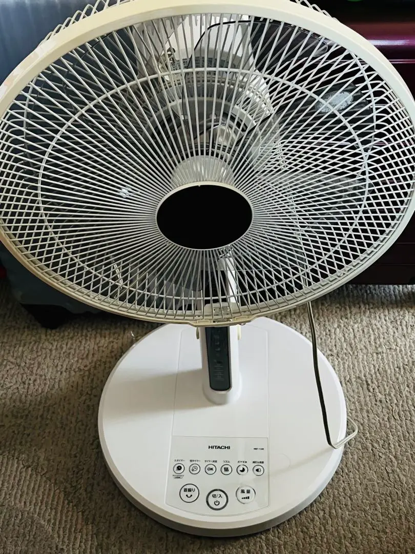 美品！HITACHI 家庭用扇風機 　8枚羽根HEF−110R ホワイト 2025年最新】日立 hef-110rの人気アイテム - メルカリ