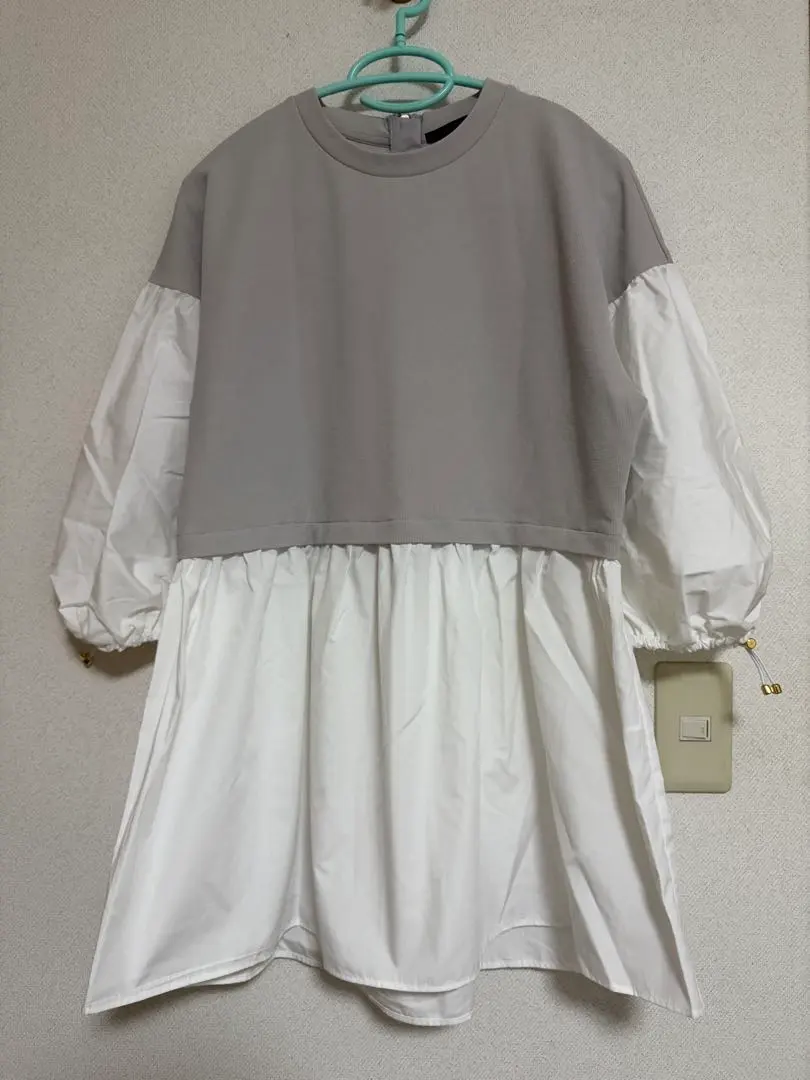 Thumbnail of Brand New with Tag: BARNYARDSTORM Docking Sleeve Balloon Pullover