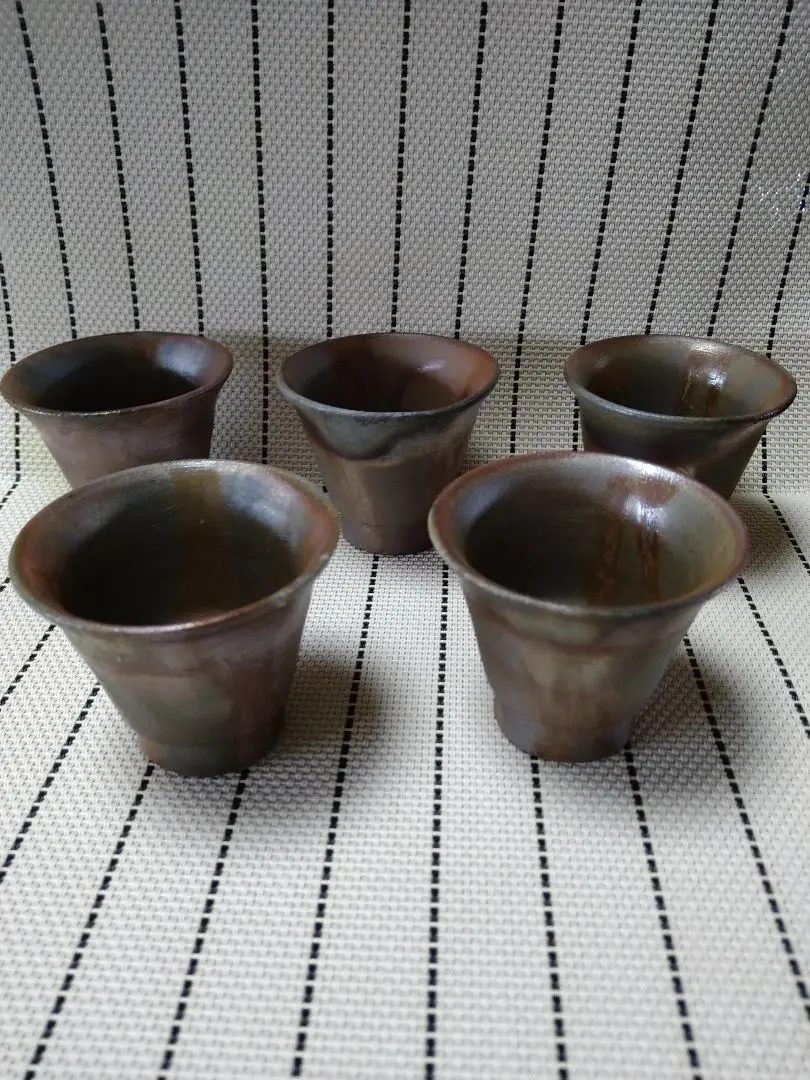 茶道具　お茶碗　平茶碗　藤谷芳山作　色絵露草鷺草　美品 栗山園オンライン通販部 / 【新古品】 色絵桜絵茶碗 藤谷芳山