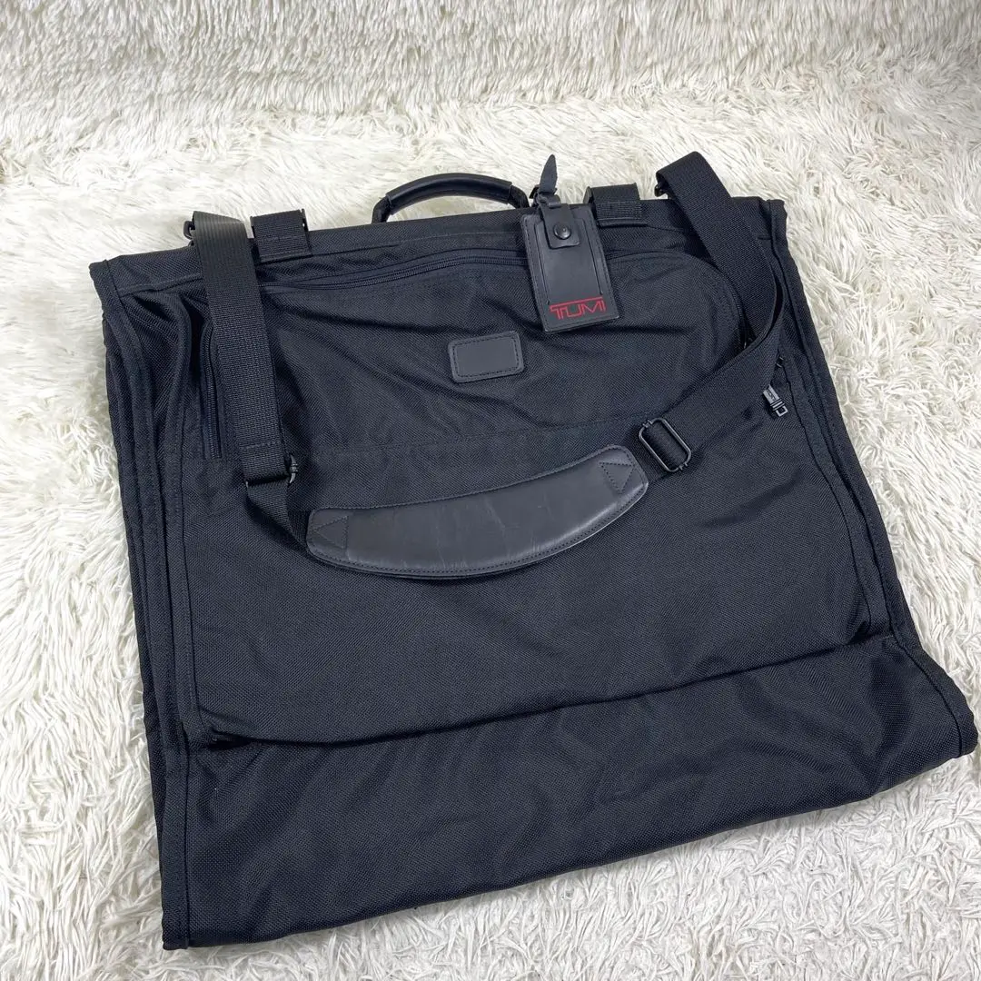 TUMI トゥミガーメントバッグ ブラック236D3 レザー2way