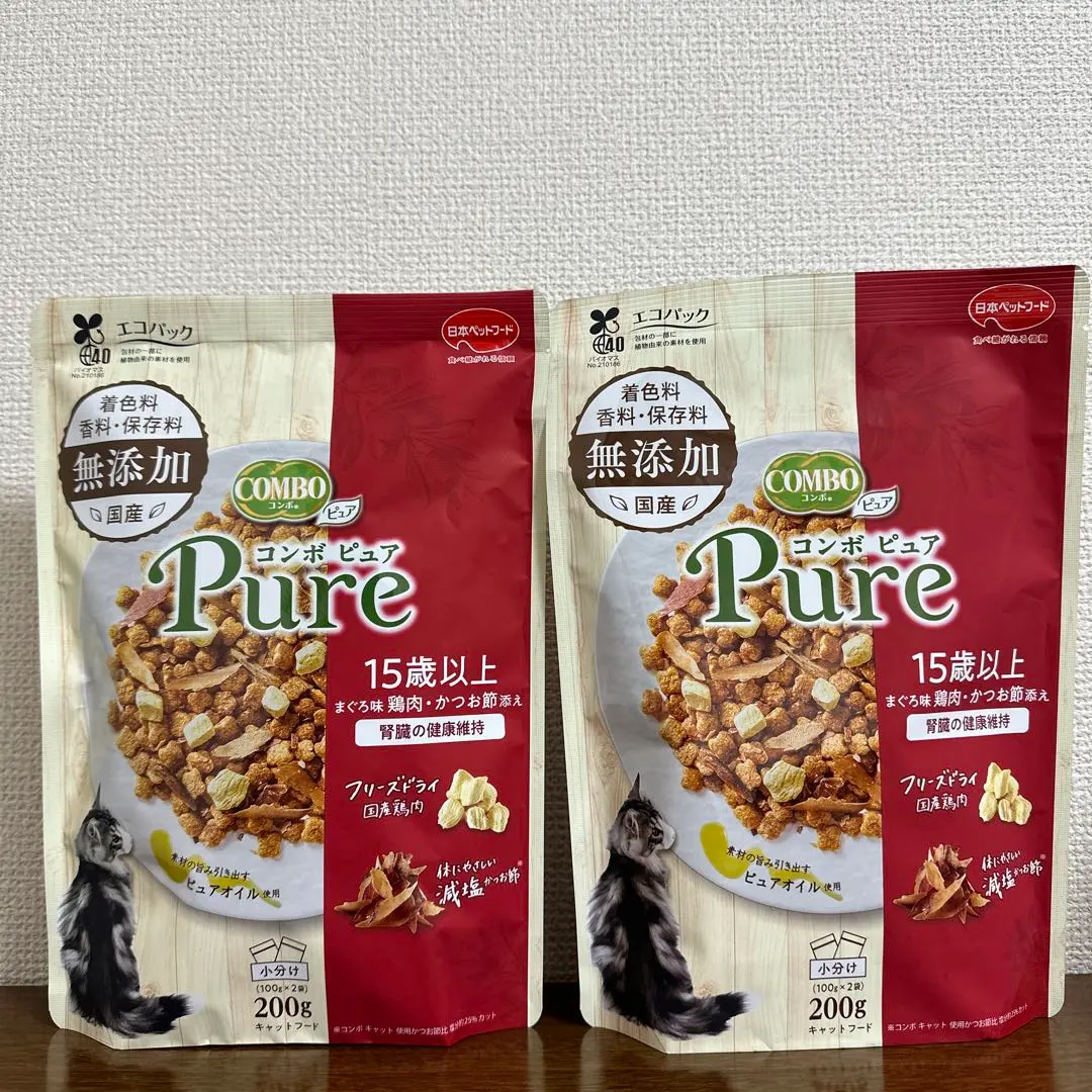 コンボ　ピュア　15歳　40袋 コンボ ピュア キャット 15歳以上用 まぐろ味・鶏肉・かつお節