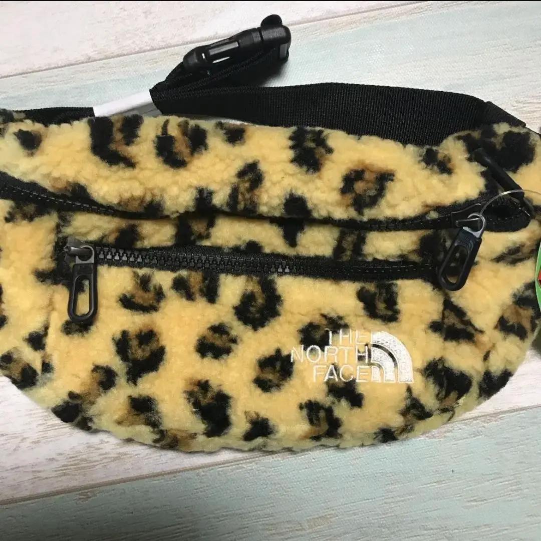 値下げ❣️THE NORTH FACE ボディバッグ ボア豹柄♡ THE NORTH FACE ヒョウ柄 ボディバッグ ノースフェイス - メルカリ