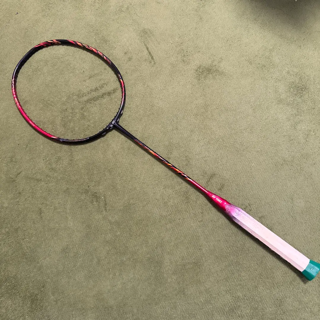 ASTROX 99 PRO 羽毛球拍 4U6G 的縮圖