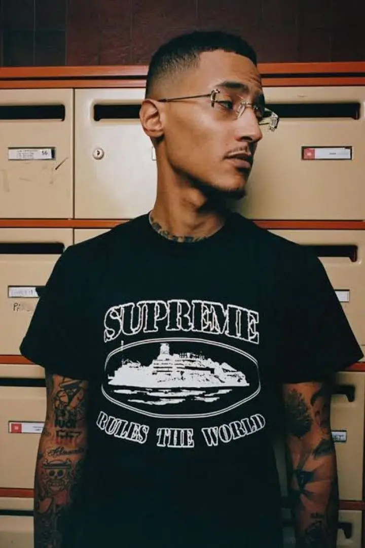 supreme コーテイズ ルール ザ ワールド Tシャツ ブラック Supreme-Corteiz-Rules-The-