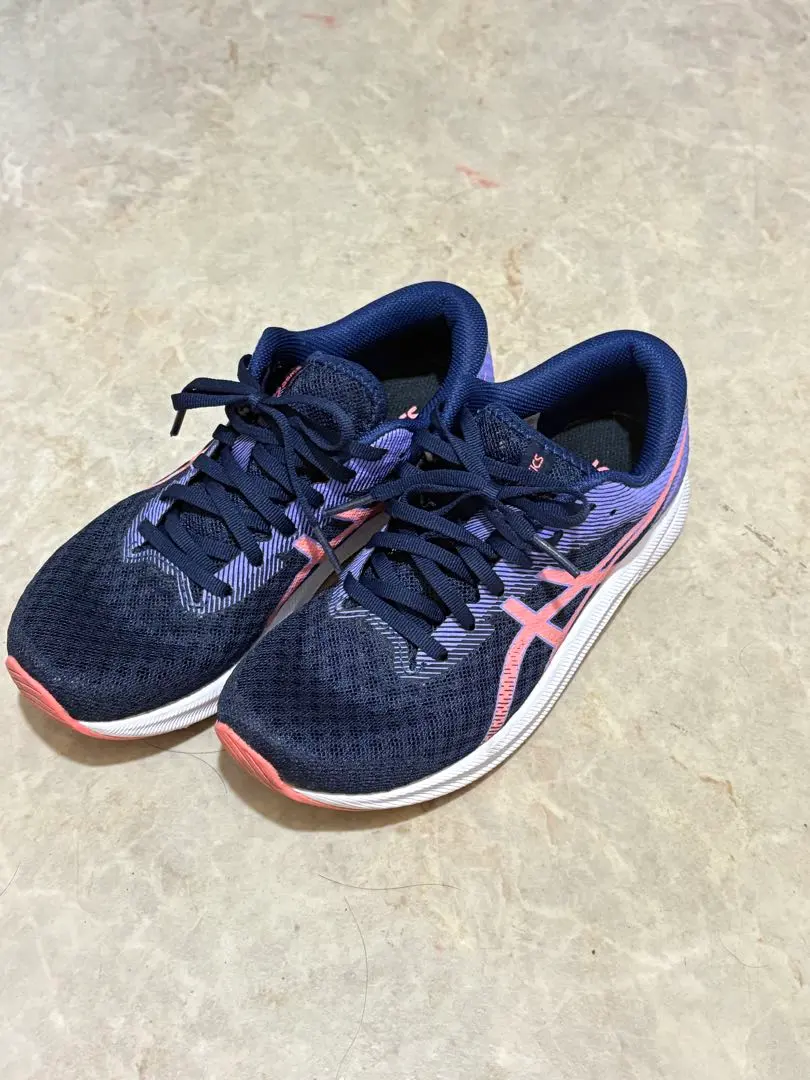 Thumbnail of Asics ★ Running Shoes 23.5 cm