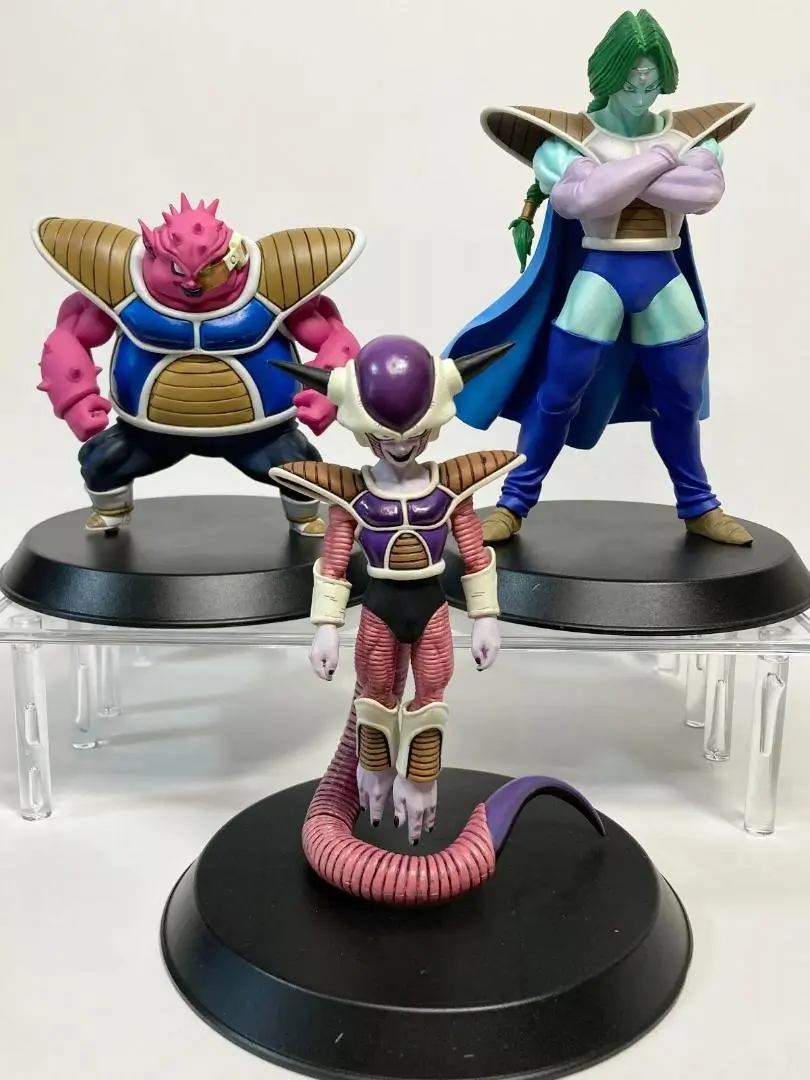 ドラゴンボール ハイクオリティDXフィギュア　フリーザ　 ザーボン 2体 組立式ハイクオリティdxフィギュア ドラゴンボール フリーザ