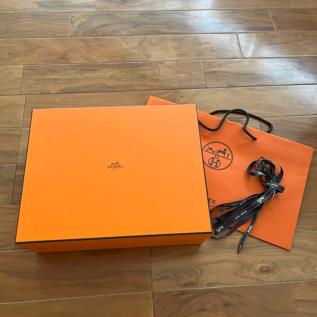 Thumbnail of ★ HERMES Box, Bag, Ribbon