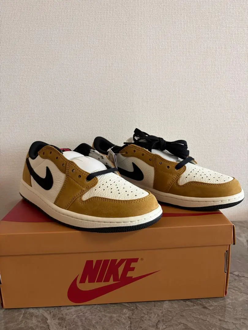 Thumbnail of NIKE Air Jordan 1 Low Brown/White