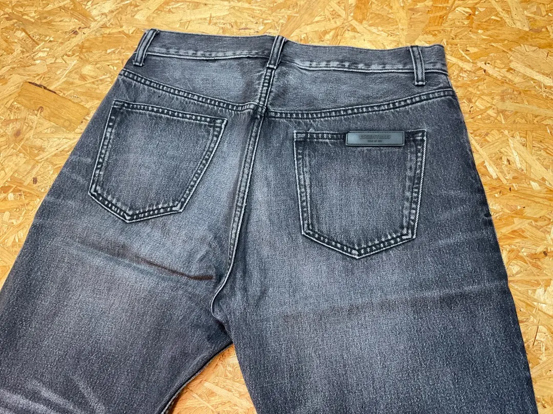 FOG ESSENTIALS フォグ エッセンシャルズ 裾ジップダメージ加工