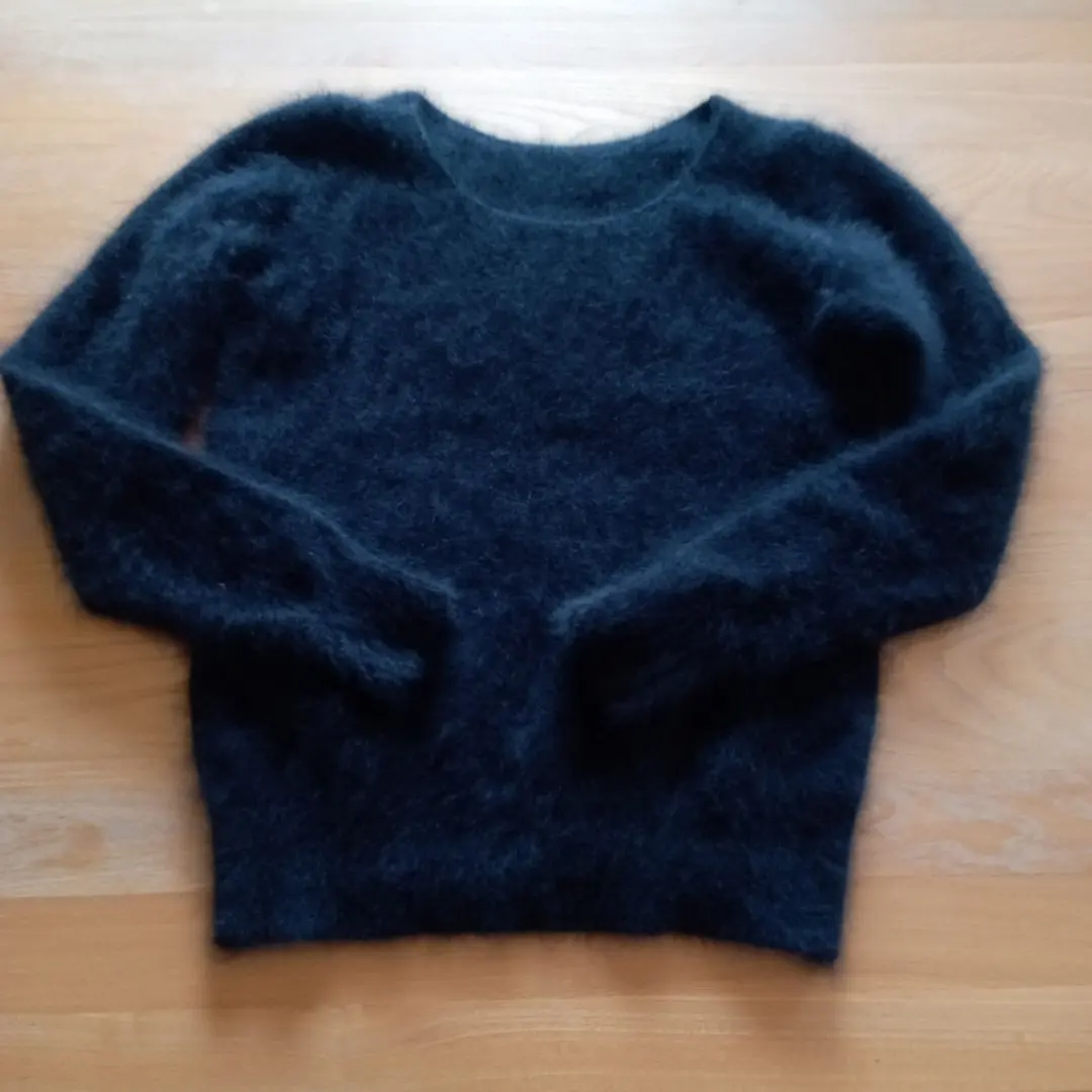 Ray BEAMS 黑色 貉子毛100% 毛衣 的縮圖