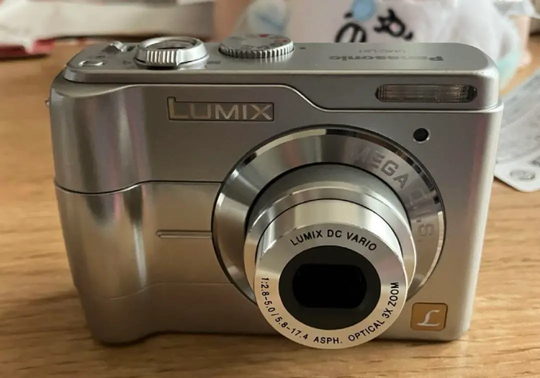 PANASONIC デジカメ　LUMIX DMC-LS1 単3電池仕様　コンデジ Panasonic LUMIX DMC-LS1 ピンク 単3電池駆動 現状品 - メルカリ