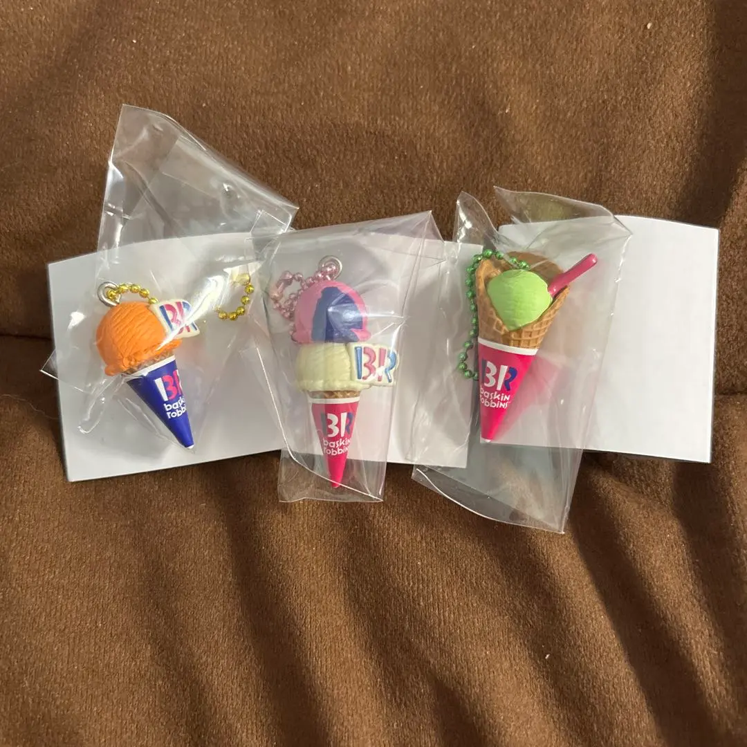 Thumbnail of 31 Ice Cream Gummy Keychain