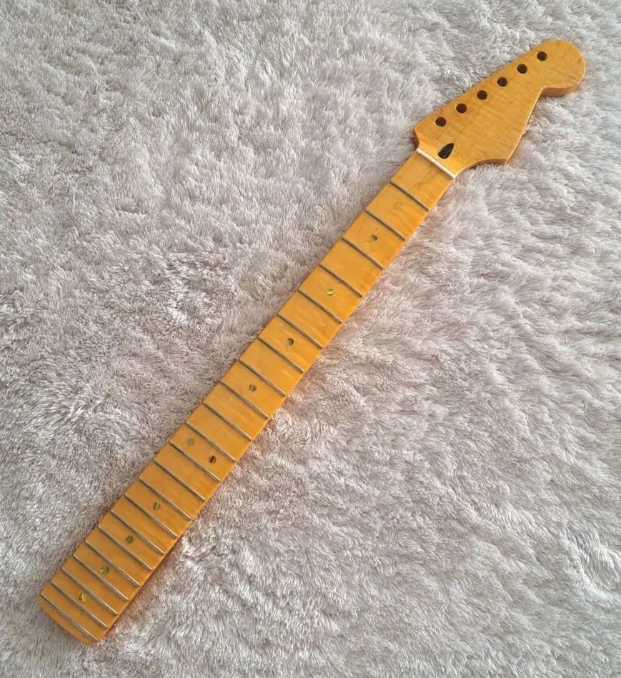 Thumbnail of Stratocaster neck, maple fretboard, Canadian maple, flamed