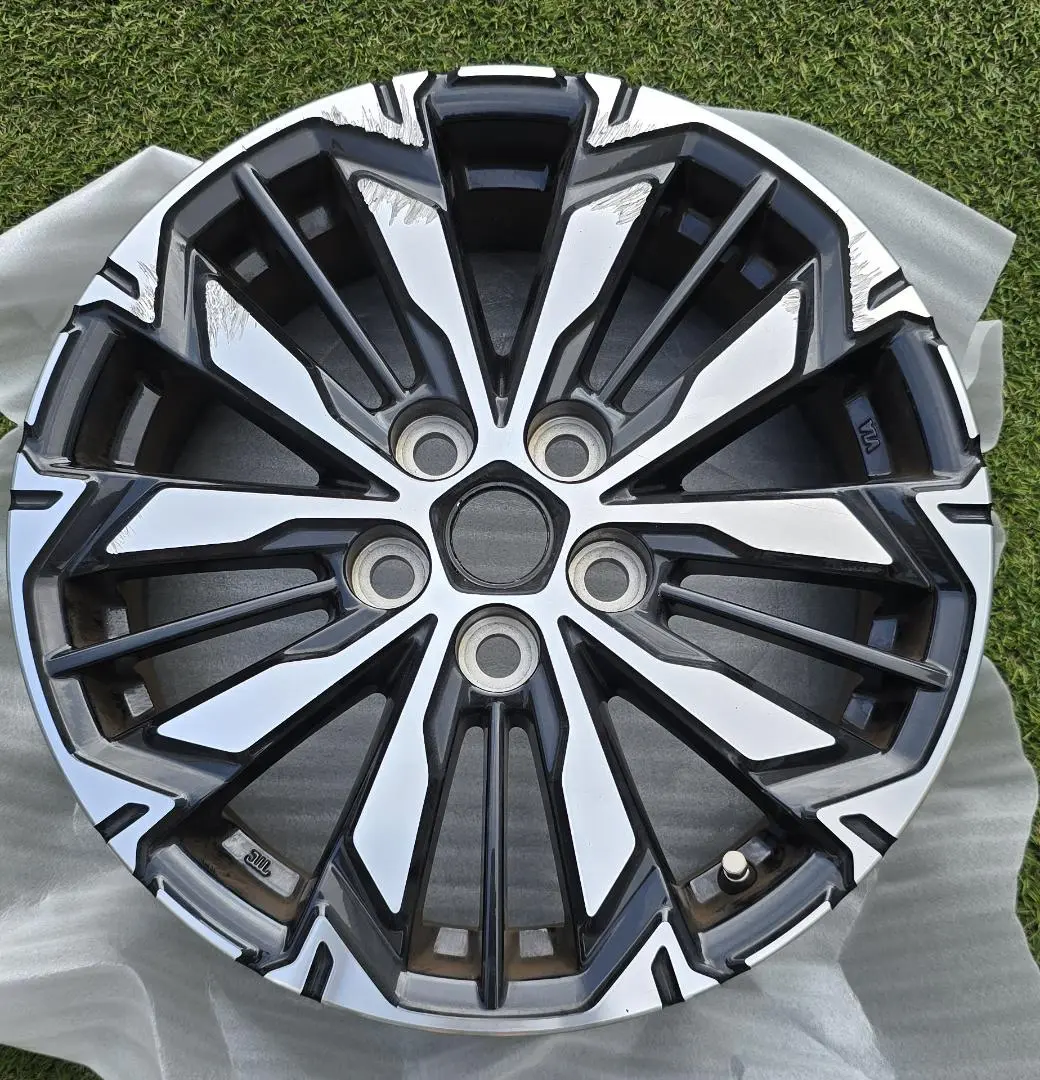 中古アルミ 15x5.5 シエンタ純正 モデリスタ 4本セット新同品！ 2025年最新】シエンタ モデリスタ ホイールの人気アイテム
