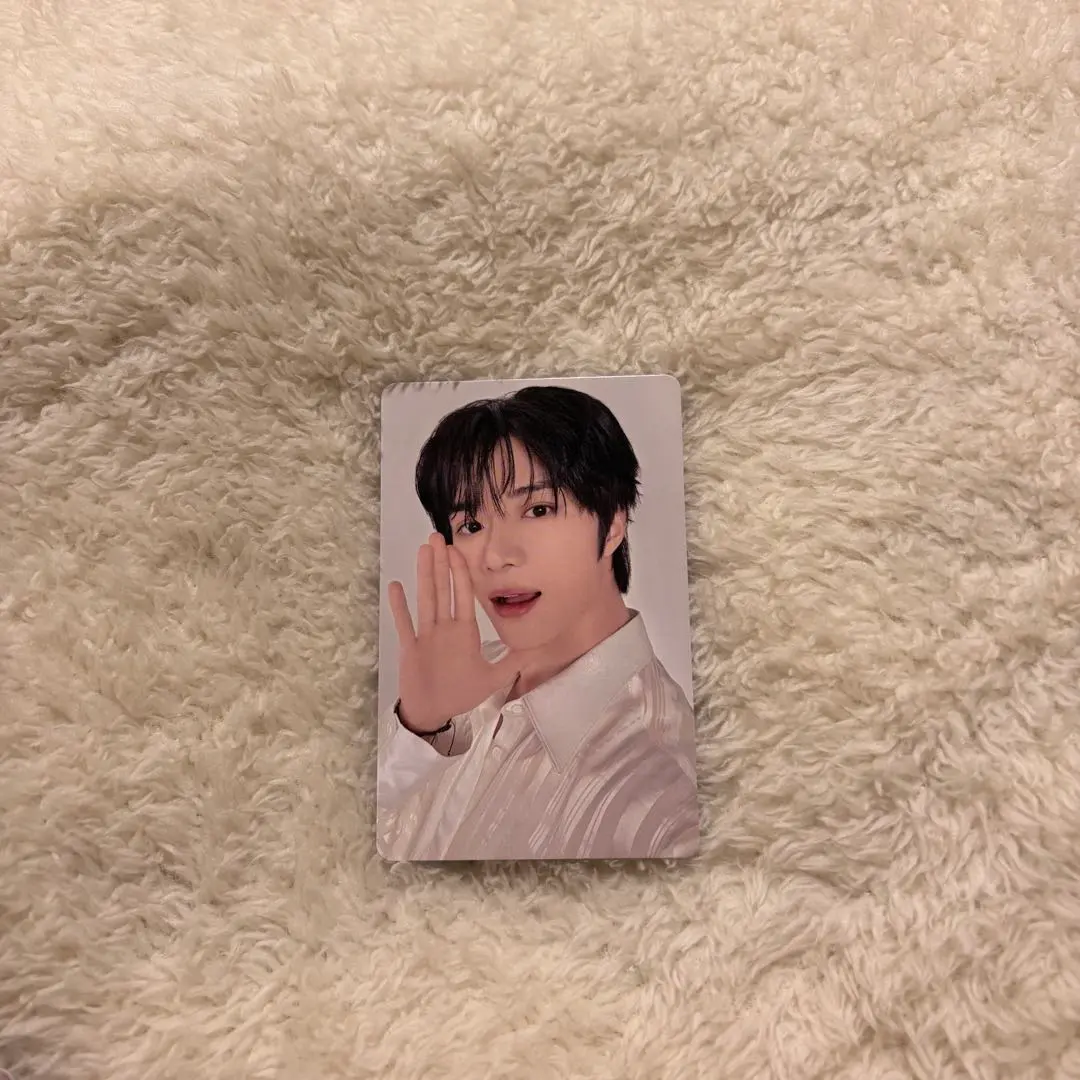 Thumbnail of txt jacket trading card Beomgyu