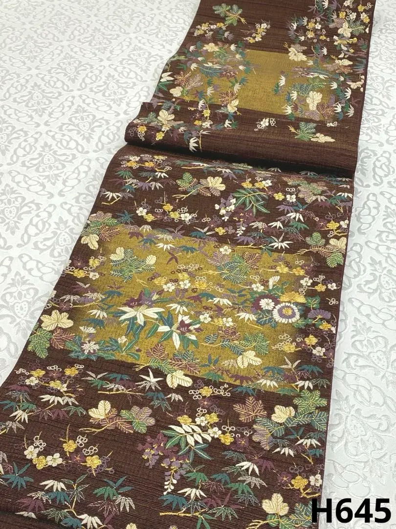 Thumbnail of Suzhou embroidery, Sagara embroidery, fukuro obi (formal obi), gold thread, gold accents, gold thread, silk, otaiko pattern