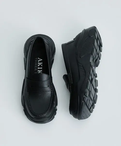 AKIKOAOKI Regulated Gravity38アキコアオキローファー Regulated Gravity-faux leather – AKIKOAOKI(アキコアオキ)公式