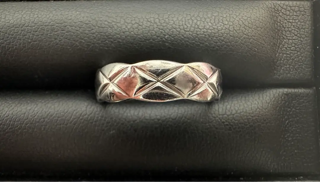 Thumbnail of Estate Liquidation: CHANEL au750 Ring, Diamond Cut, Coco Crush