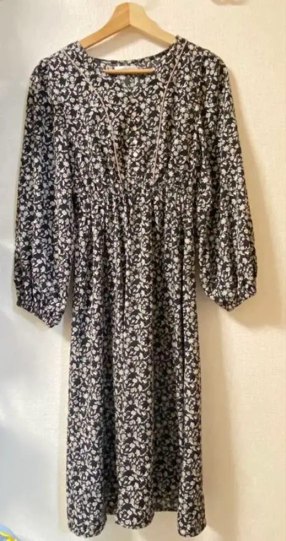 Thumbnail of Floral print dress, black