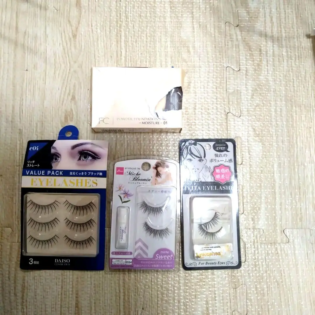 猫にゃん。！DAISO インパクト つけまつげ 廃盤No.b01 41個 DAISO ダイソー つけま 廃盤 インパクト クリア軸 b01 入手困難