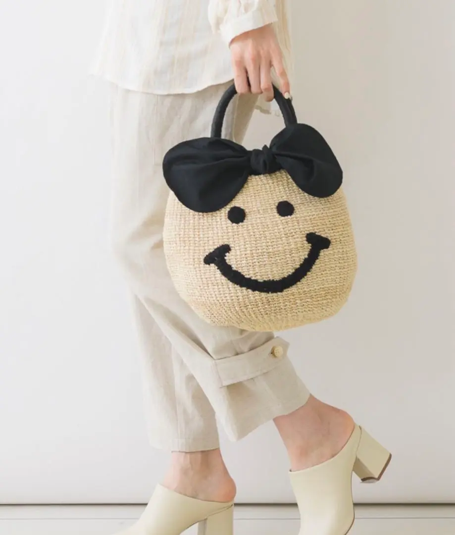 アジョリー　ニコちゃんかごバッグ　新品未使用　コーチ　セリーヌ　ヴィトン アジョリー ニコちゃんかごバッグ 新品未使用 コーチ セリーヌ