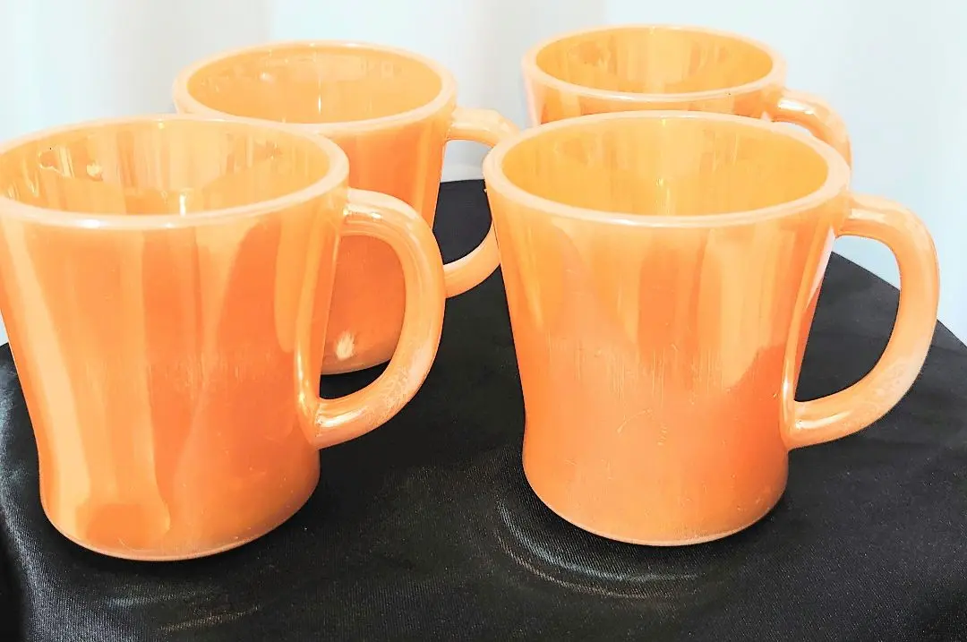 Thumbnail of Fire King D-Handle Peach Luster Mug Set of 4