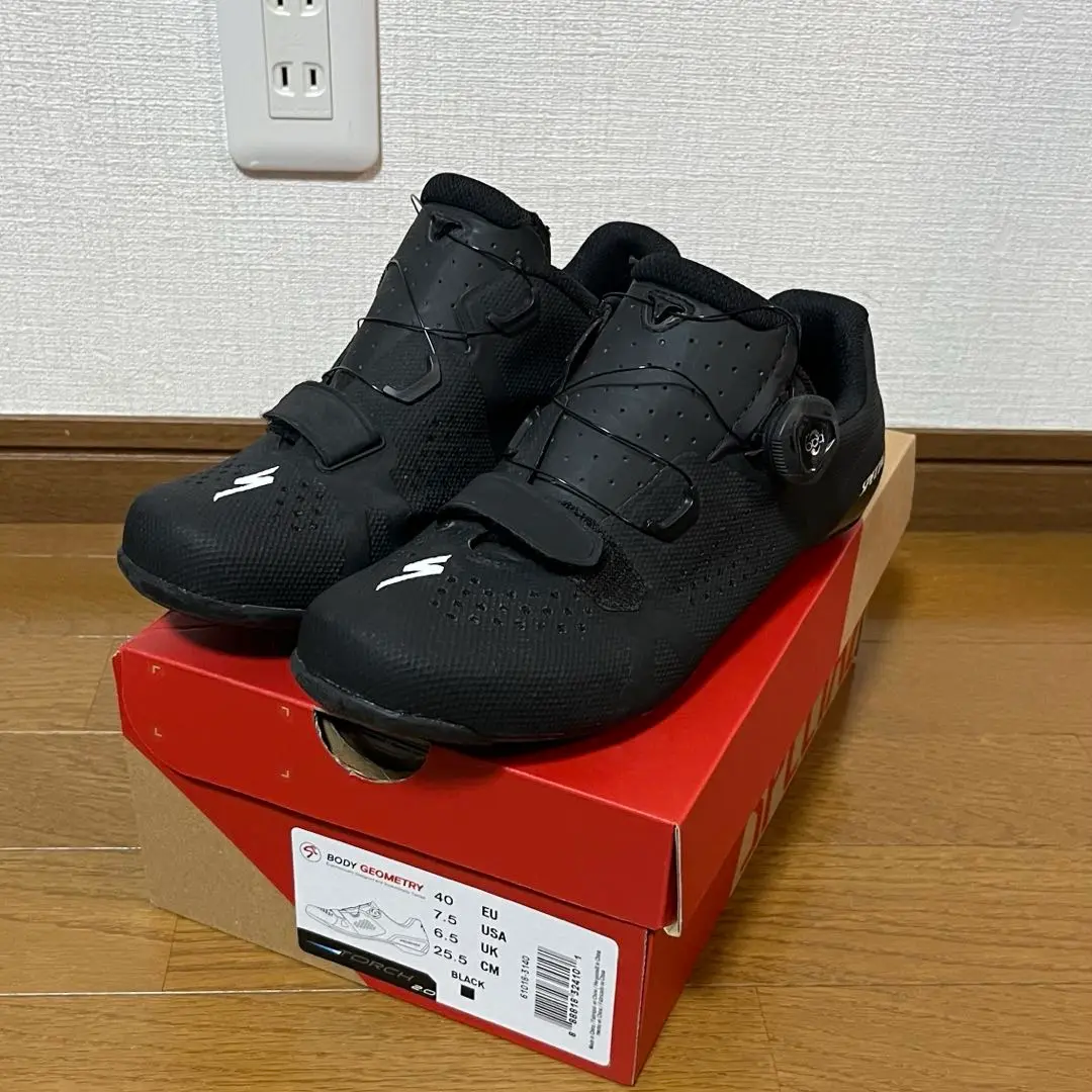 【最終値下げ】Specialized ビンディング シューズ ブラック 25.5 61022-014_SHOE_SW-TORCH-RD-