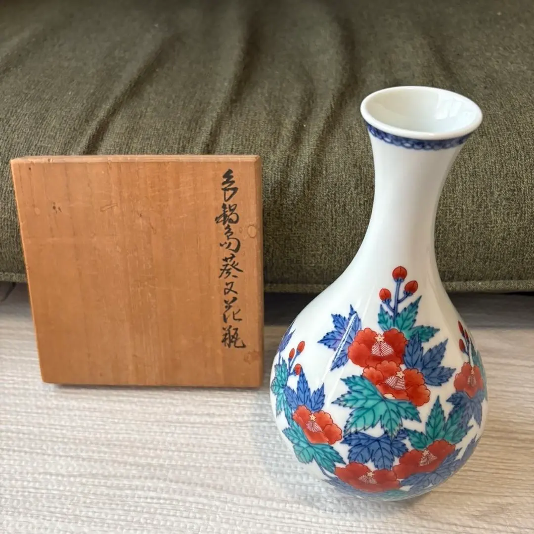 ★　13代今右衛門　錦花瓶　コントラストの美しい一品です★x154 2025年最新】今泉今右衛門 花瓶の人気アイテム - メルカリ