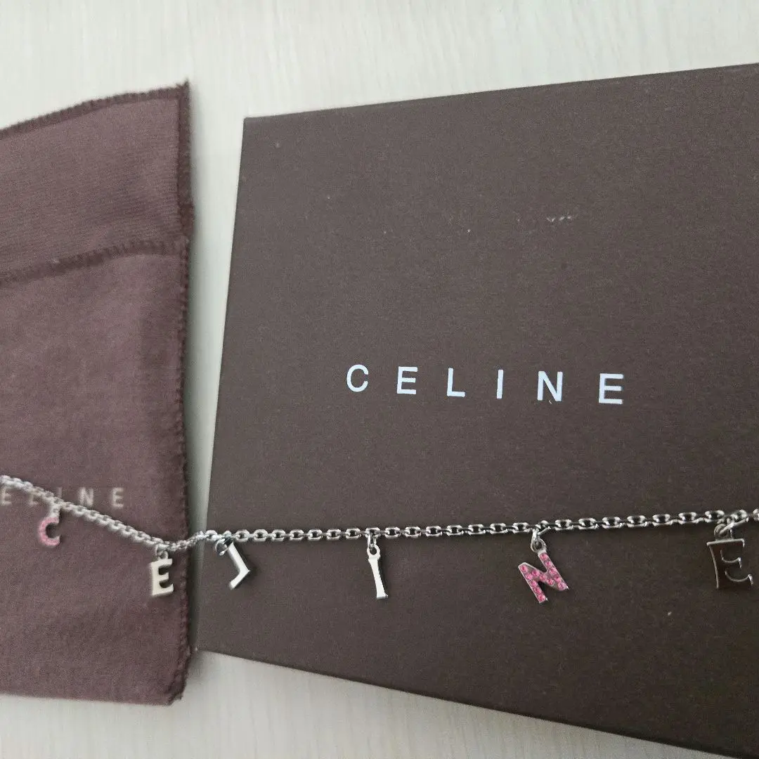 最終値下げ　 CÉLINE フィービー期アルファベットチャーム　スモールW 最終値下げ CÉLINE フィービー期アルファベットチャーム スモールW