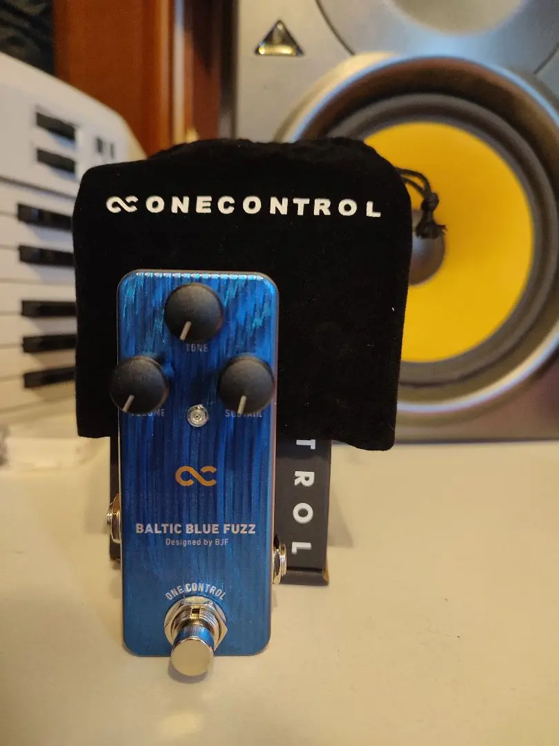 2025年最新】one control fuzzの人気アイテム - メルカリ