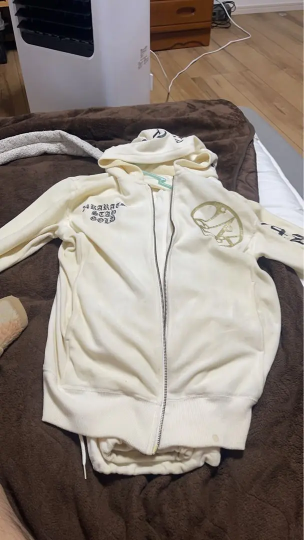 24karatsパーカー　Mサイズ 24karats - 24karats パーカーの通販 by GALGAL's shop｜トゥエ
