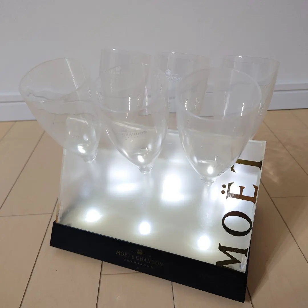 MOËT & CHANDON ブリュット ゴールドグラスセット　非売品 楽天市場】【数量限定トライタングラス2脚プレゼント