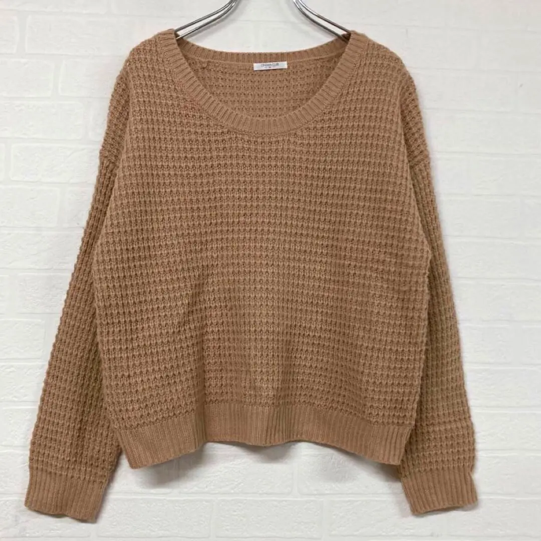 Thumbnail of 863 CINEMA CLUB Beige Knit Sweater M