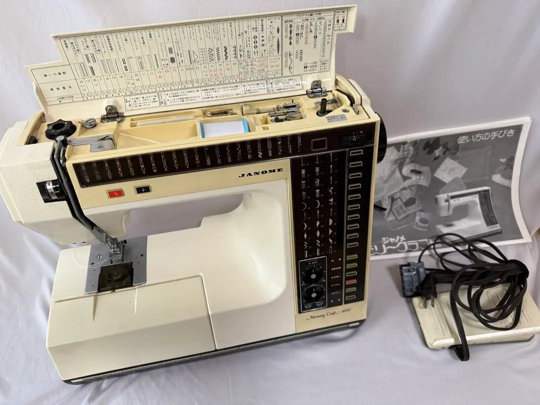 ジャノメミシン美品メモリークラフト6000 JANOME MemoryCraft Janome Memory Craft 6000 Japanese sewing machine Used