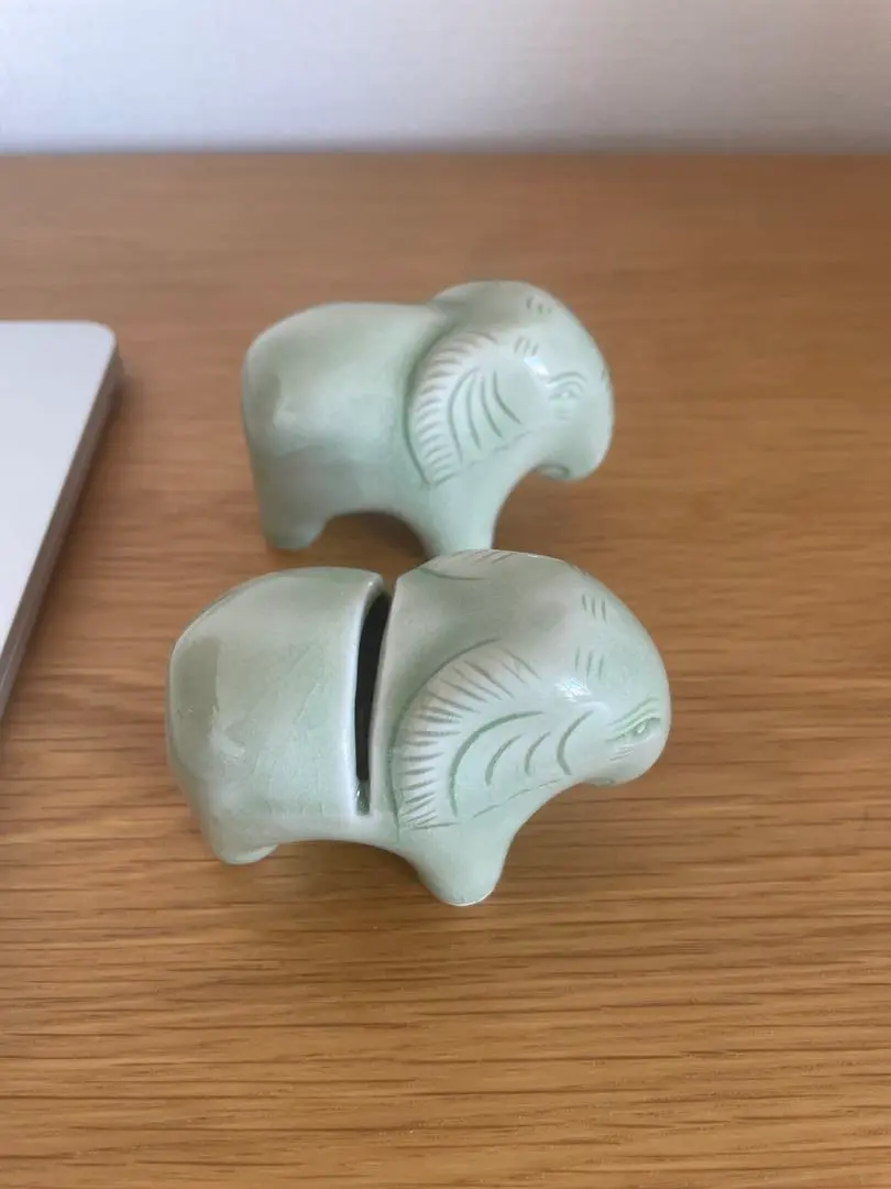 タイ セラドン焼き 鳥の置物 セラドン焼 葉の小皿 & 鳥の置物 タイ 伝統陶芸 セラドン