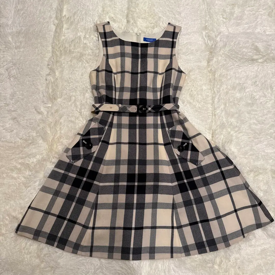 Thumbnail of Burberry Blue Label Crestbridge Wool Dress 36 with Belt