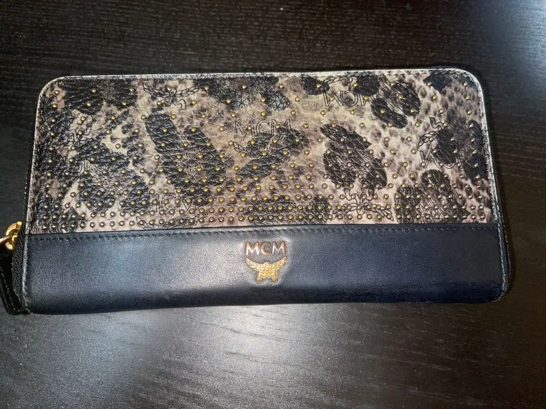 MCM エムシーエム 長財布 財布 ラウンドジップ 豹柄 レオパード 付属品完備 2025年最新】mcm レオパード 財布の人気アイテム - メルカリ