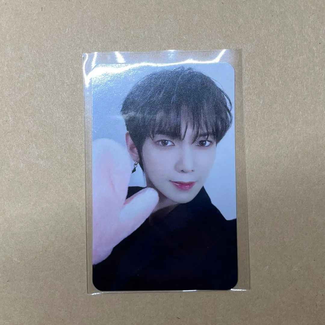 Thumbnail of ATEEZ Yeosang minirecord lucky draw trading card