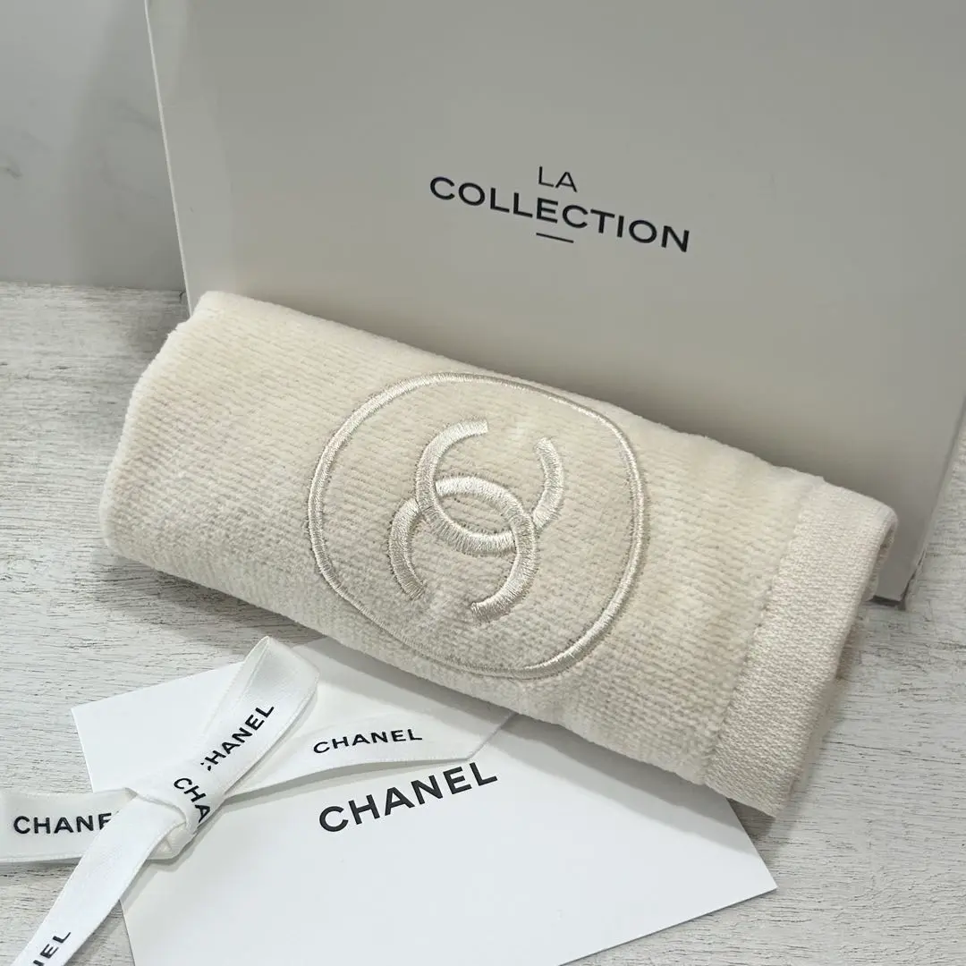 2025年最新】CHANEL カラー：ホワイト系 ハンカチの人気アイテム