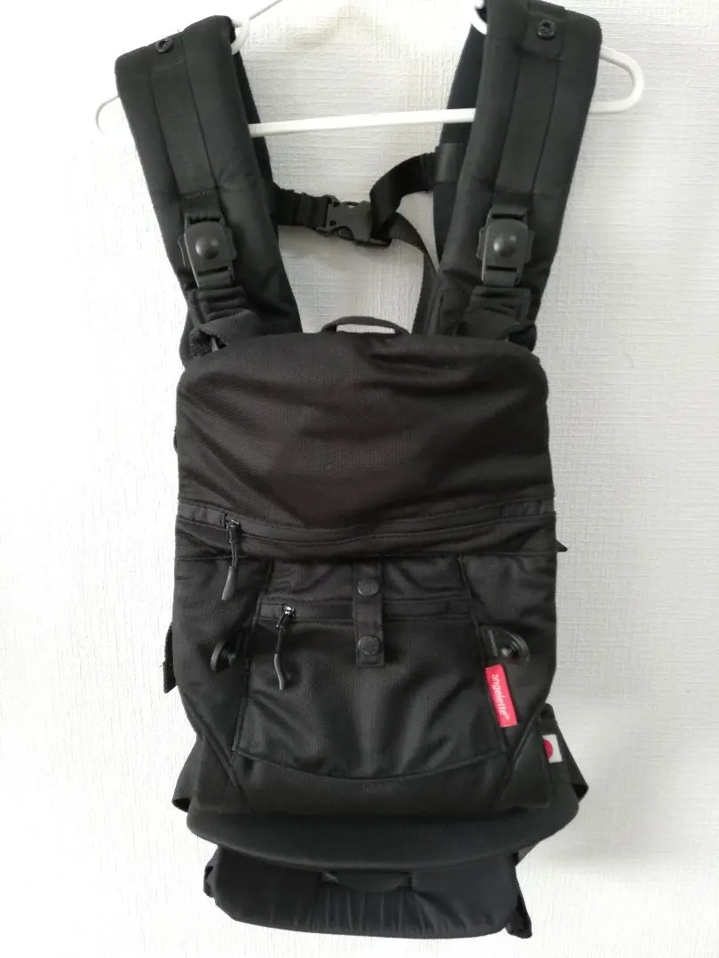 アンジェレッテ ブラック クアトロエアー3.2 嬰兒背帶 的縮圖