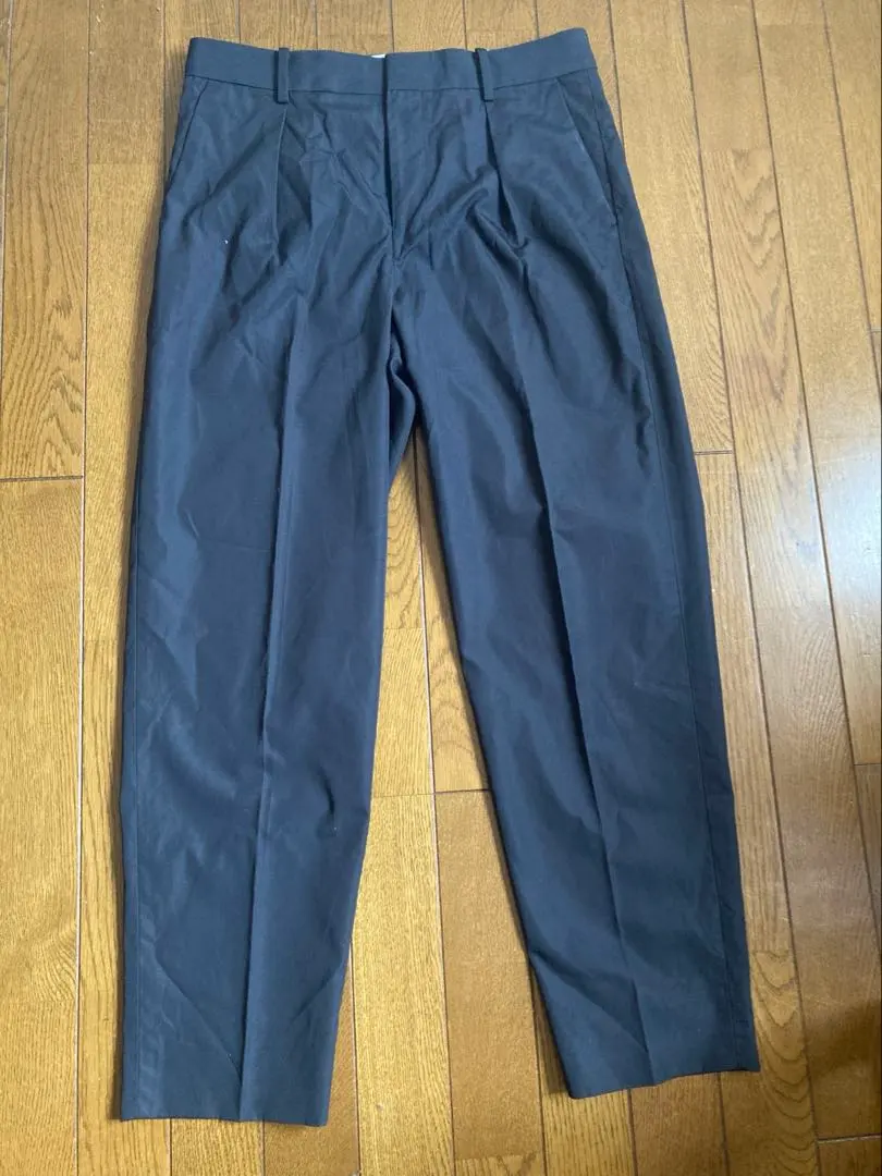 Thumbnail of TOMORROWLAND Cotton Tropical 1-Pleat Pants