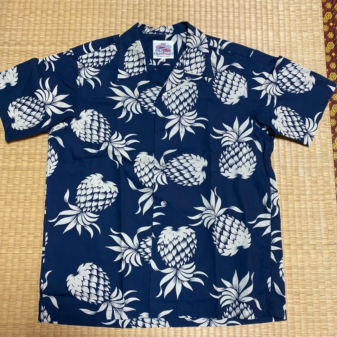 Thumbnail of Aloha shirt