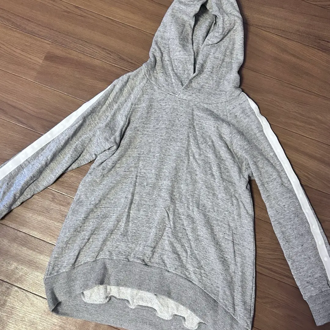 CHUBBYGANG 連帽衫 美品 灰色 140cm 的縮圖