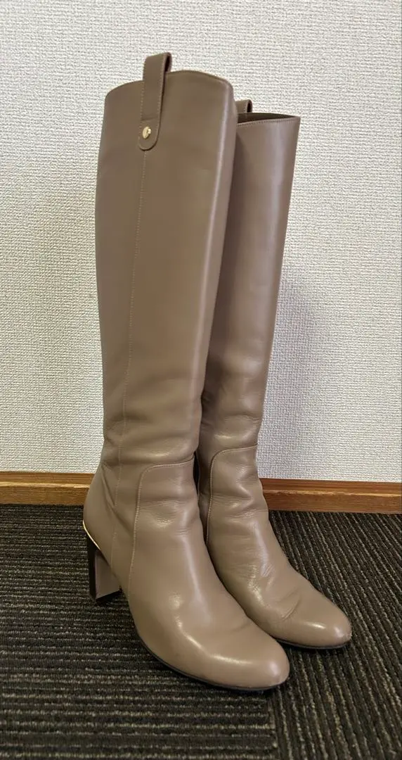 Thumbnail of Gallardagalante boots