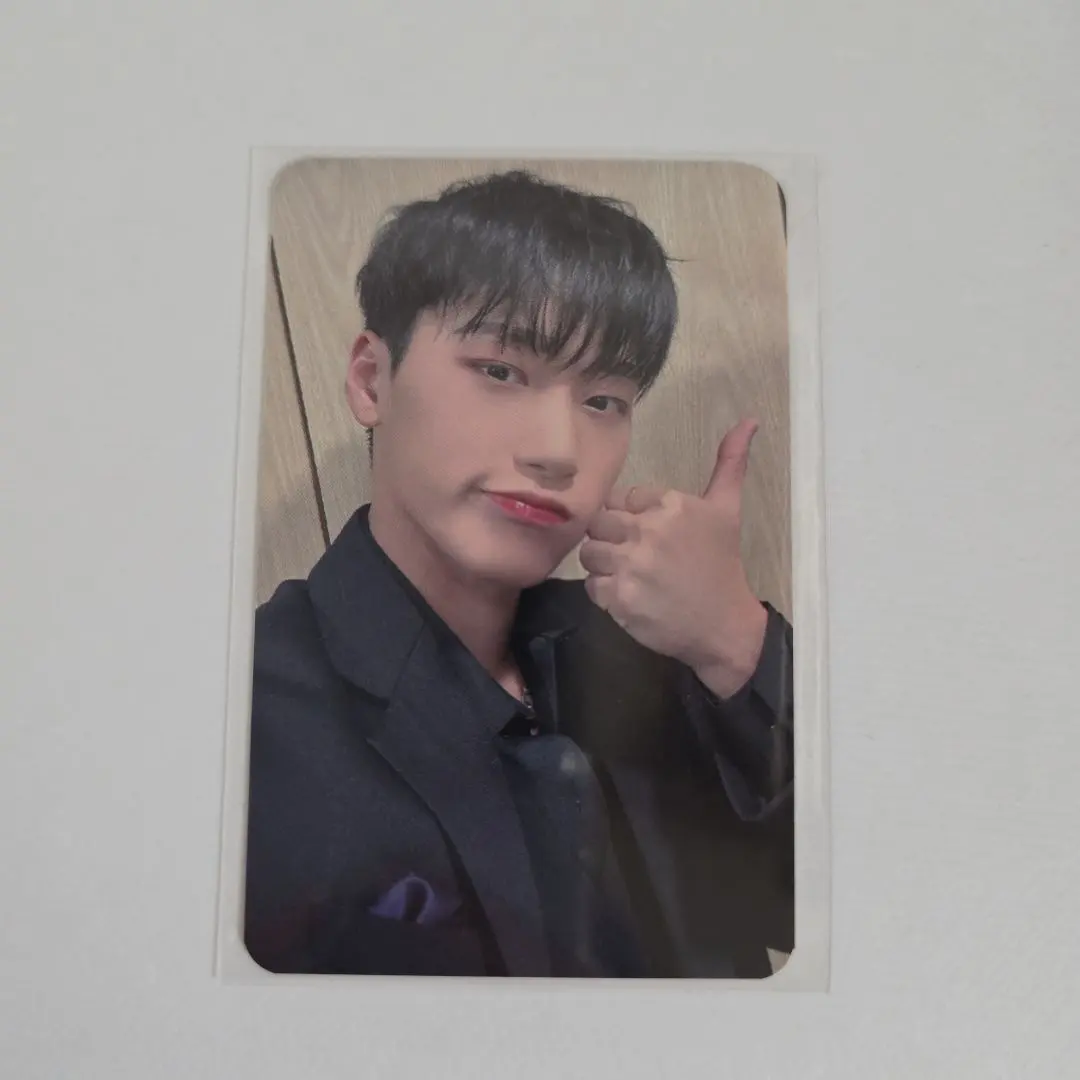 Thumbnail of ATEEZ San photocard (trading card) from Movement Everline