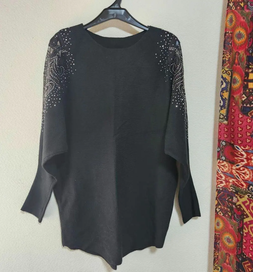 蝙蝠袖針織套頭衫 袖子蕾絲 寶石 典雅 華麗 黑色 的縮圖